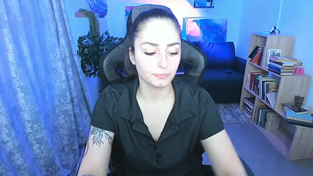 ValeriiMills online show from 04.02.26