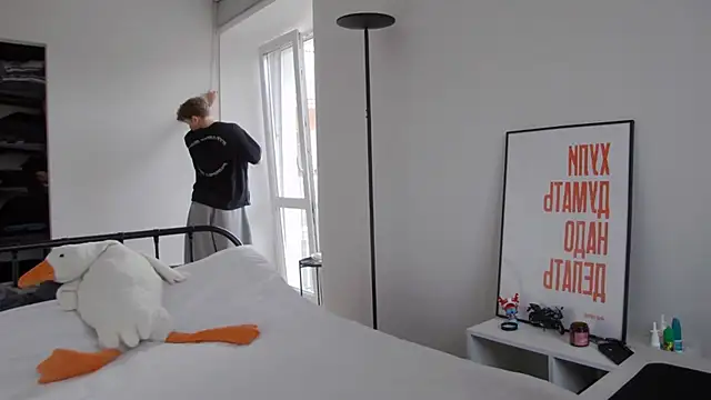 DanyDavis online show from 10.19.25