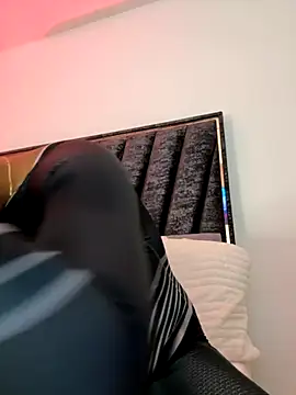 PapiStan online show from 10.04.25