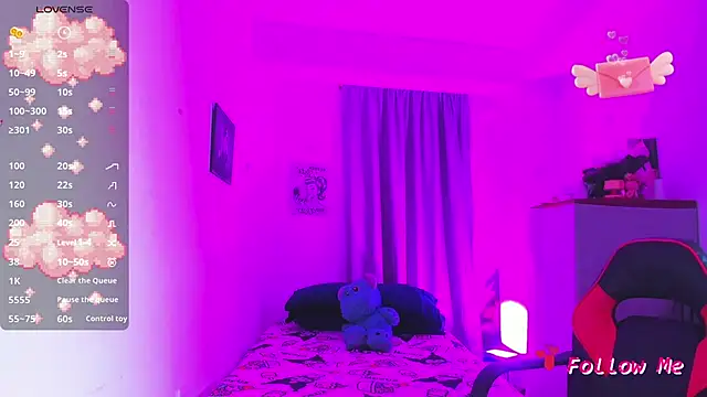 SkylerBennet online show from 11.24.25