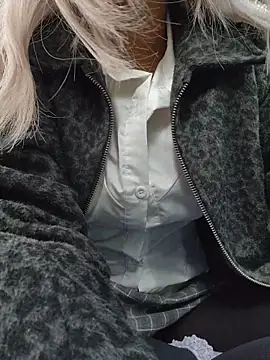 Pretty roxxyy online show from 01.08.26