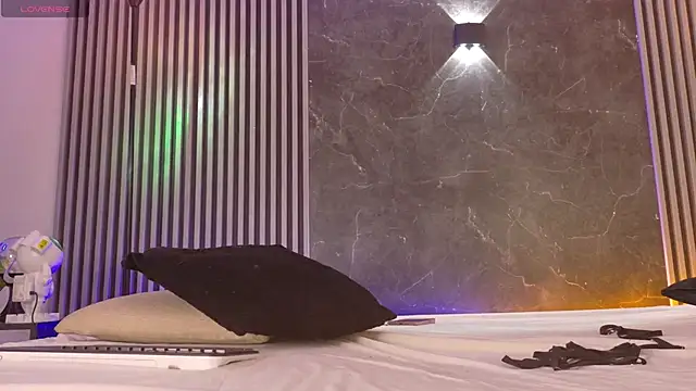 BellaRoux online show from 10.14.25