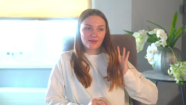 Snapshot of MeganBoone chatting on 03.21.25 MeganBoone online show from 03.21.25