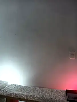 Alicia Montess online show from 09.17.25