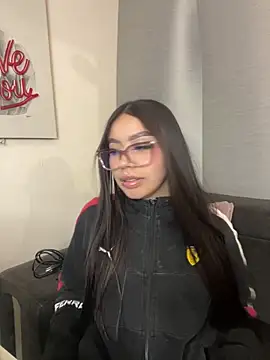 Cristina pinkk online show from 11.29.25