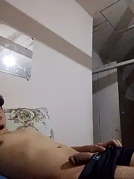 Omoraia online show from 09.15.25