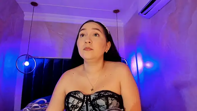 Snapshot of AlissaJoness chatting on 12.14.25 AlissaJoness online show from 12.14.25