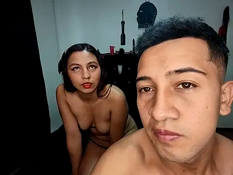 Snapshot of Hotsubmissive chatting on 03.22.25 Hotsubmissive online show from 03.22.25