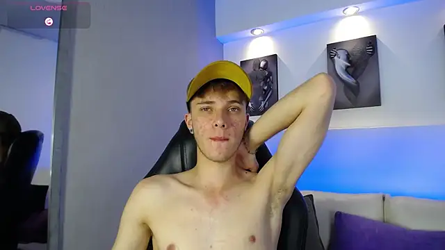 Robbin Blaze online show from 12.04.25