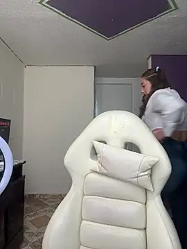 Baby  Otaku online show from 10.04.25