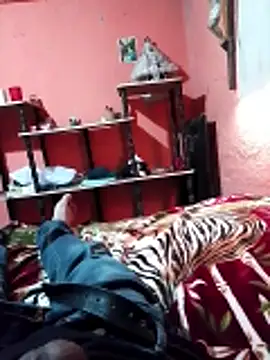 luuiss12 online show from 02.18.26