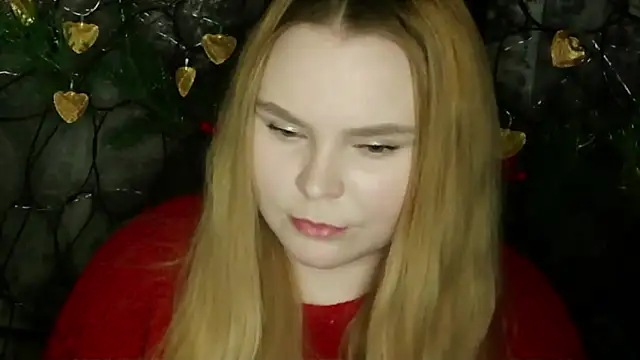 Snapshot of blushing_star chatting on 02.17.26 blushing star online show from 02.17.26