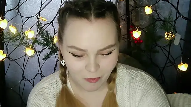 Snapshot of blushing_star chatting on 02.18.26 blushing star online show from 02.18.26