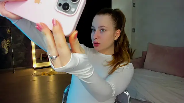 Candy Cansew online show from 02.23.26