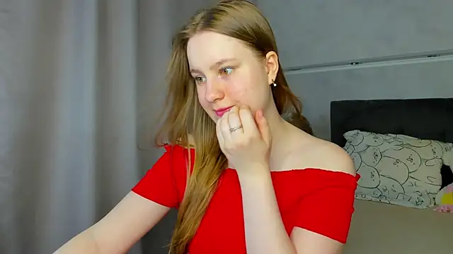 Snapshot of Candy_Cansew chatting on 06.28.26 Candy Cansew online show from 06.28.26