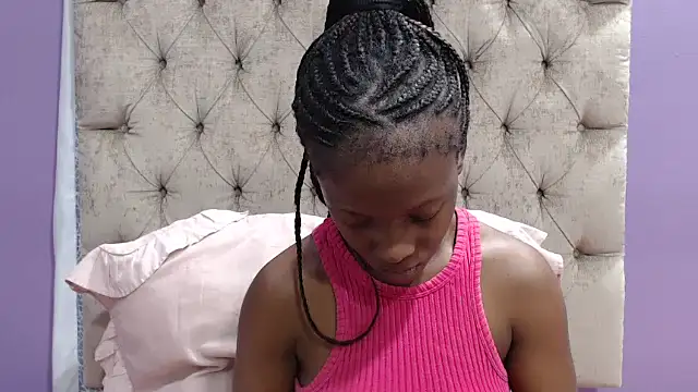 Snapshot of sexykea2002x chatting on 10.25.25 sexykea2002x online show from 10.25.25