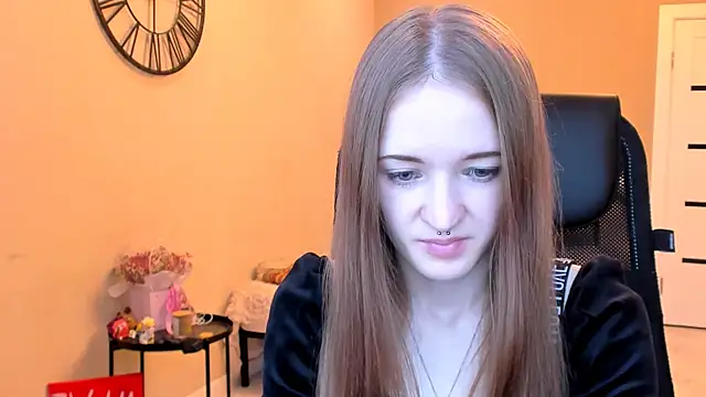 KateKayer online show from 11.12.25