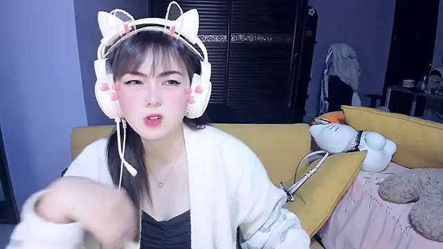 Snapshot of yuki3366 chatting on 02.14.26 yuki3366 online show from 02.14.26