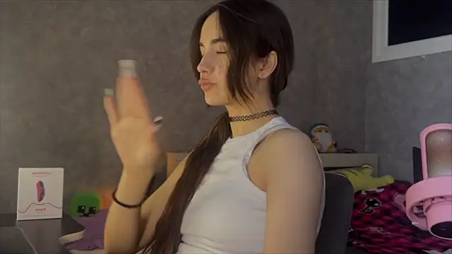 Snapshot of CupSizeGirl chatting on 02.20.26 CupSizeGirl online show from 02.20.26