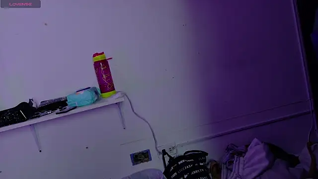 Alicee stone  online show from 10.14.25