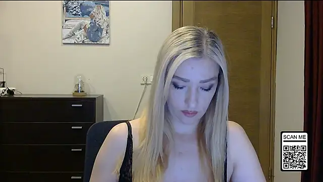 Wild Silk Desire online show from 10.28.25