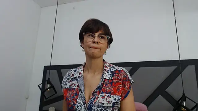 Snapshot of amanda_ramirez chatting on 06.30.26 amanda ramirez online show from 06.30.26