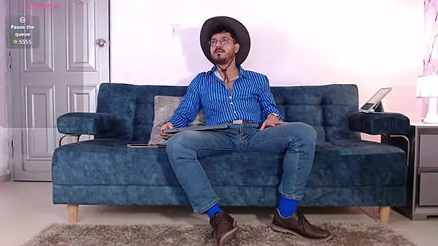 Snapshot of samuelcoopeer chatting on 10.10.25 samuelcoopeer online show from 10.10.25