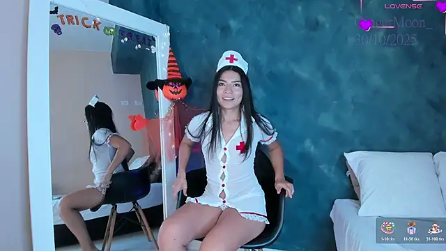 GingerMoon  online show from 10.30.25