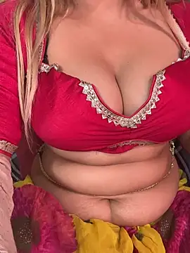 Snapshot of CANDY-3 chatting on 02.02.26 CANDY-3 online show from 02.02.26