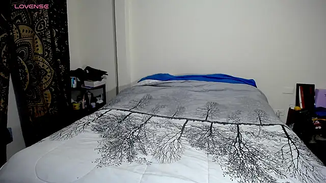 Violet Bosh online show from 11.21.25