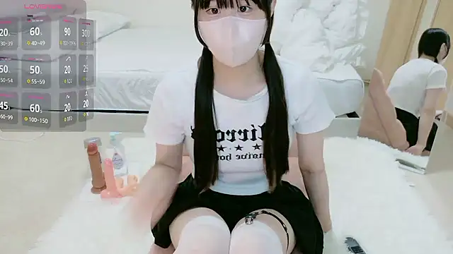 Snapshot of im_hina chatting on 09.19.25 im hina online show from 09.19.25