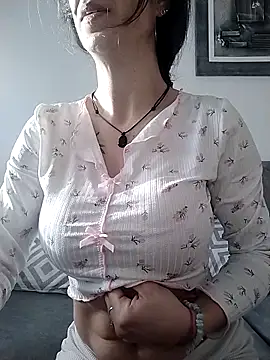 agustinalatina online show from 02.17.26