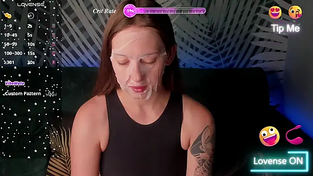 Snapshot of ChristyCrayme chatting on 07.09.26 ChristyCrayme online show from 07.09.26