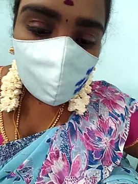 Snapshot of Tamil_riyalini12 chatting on 09.20.25 Tamil riyalini12 online show from 09.20.25