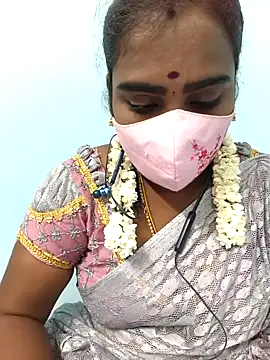 Snapshot of Tamil_riyalini12 chatting on 10.08.25 Tamil riyalini12 online show from 10.08.25