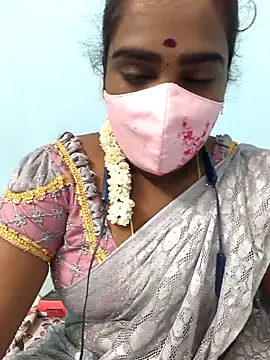 Snapshot of Tamil_riyalini12 chatting on 10.22.25 Tamil riyalini12 online show from 10.22.25