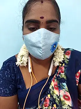 Snapshot of Tamil_riyalini12 chatting on 10.30.25 Tamil riyalini12 online show from 10.30.25