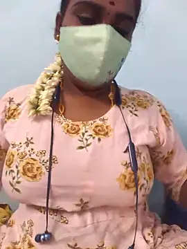 Snapshot of Tamil_riyalini12 chatting on 11.19.25 Tamil riyalini12 online show from 11.19.25