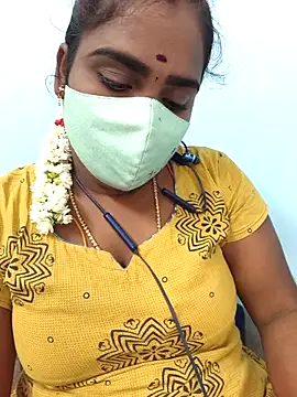 Snapshot of Tamil_riyalini12 chatting on 11.25.25 Tamil riyalini12 online show from 11.25.25