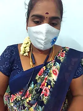 Snapshot of Tamil_riyalini12 chatting on 12.17.25 Tamil riyalini12 online show from 12.17.25