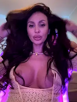 LunaBex online show from 09.21.25