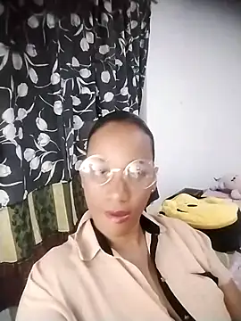 EbonyHorrny online show from 10.31.25