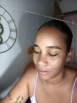 Snapshot of EbonyHorrny chatting on 04.29.26 EbonyHorrny online show from 04.29.26