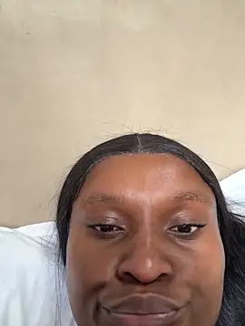 Snapshot of Lil-shawrie chatting on 03.03.26 Lil-shawrie online show from 03.03.26