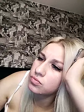 HoneyNelly online show from 11.07.25