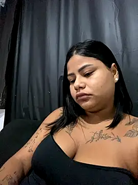 Snapshot of tigresa865 chatting on 10.10.25 tigresa865 online show from 10.10.25