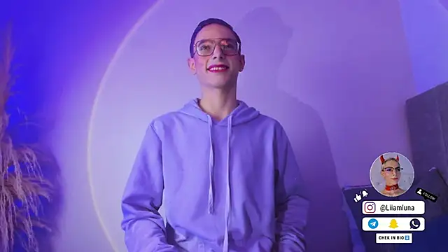 liiamluna  online show from 09.23.25