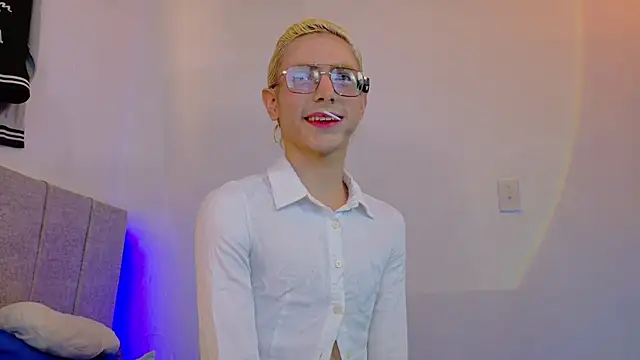 Snapshot of liiamluna_ chatting on 05.27.26 liiamluna online show from 05.27.26