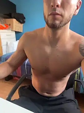 Snapshot of MRmusculo20 chatting on 03.12.26 MRmusculo20 online show from 03.12.26