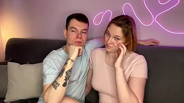 julielourens online show from 11.14.25